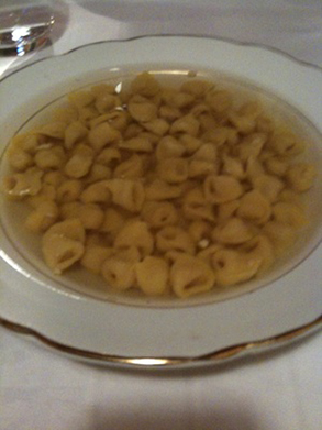 Tortellini in brodo