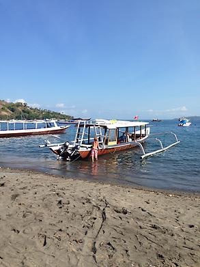 Boat to the islands