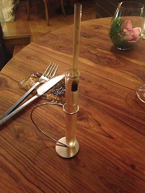 Palette cleanser in a test tube